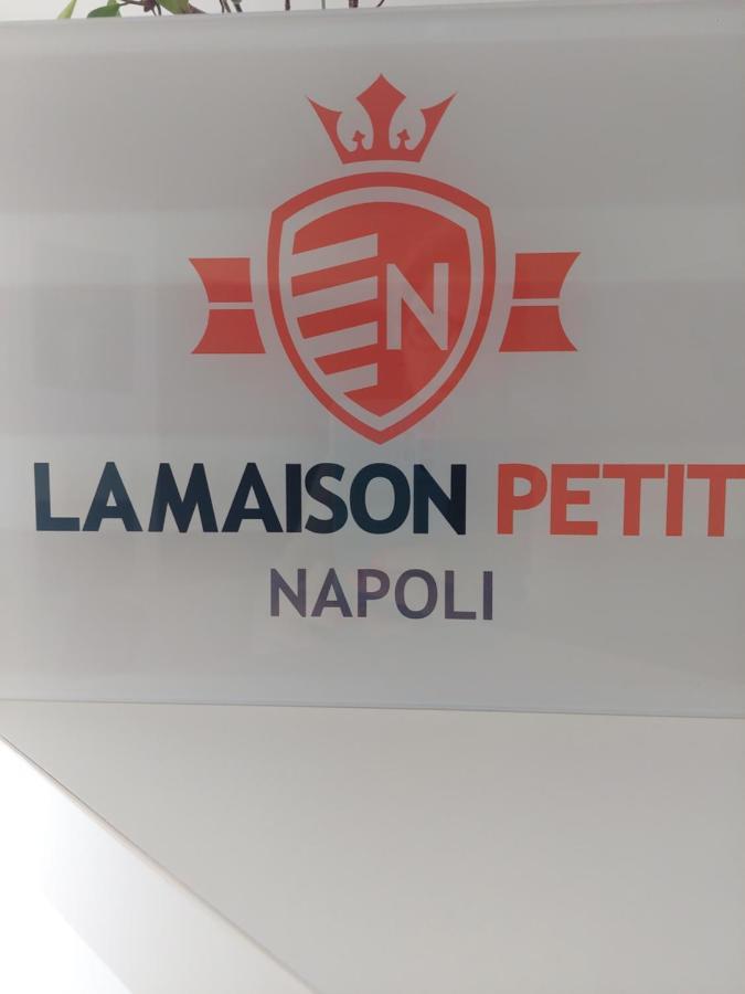 Appartament La Maison Petit Napoli Nápoles Exterior foto